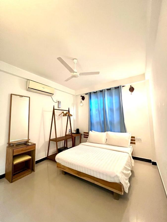 Leisure Boutique Maafushi 维尼家 Hotel Buitenkant foto