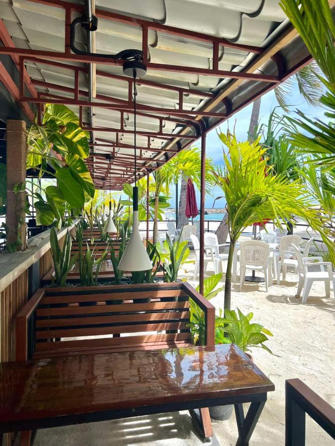 Leisure Boutique Maafushi 维尼家 Hotel Buitenkant foto